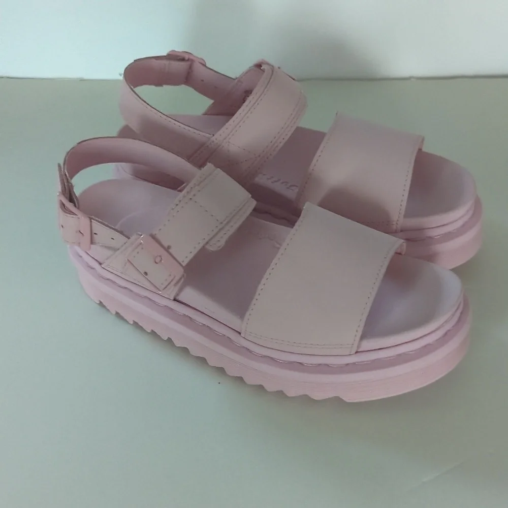 NWT Dr. Martens Sandals - Picture 5 of 7